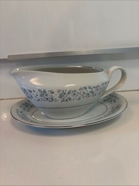 Vintage Noritake Towne House Brocade Pattern 3533 Gravy Boat with Underplate